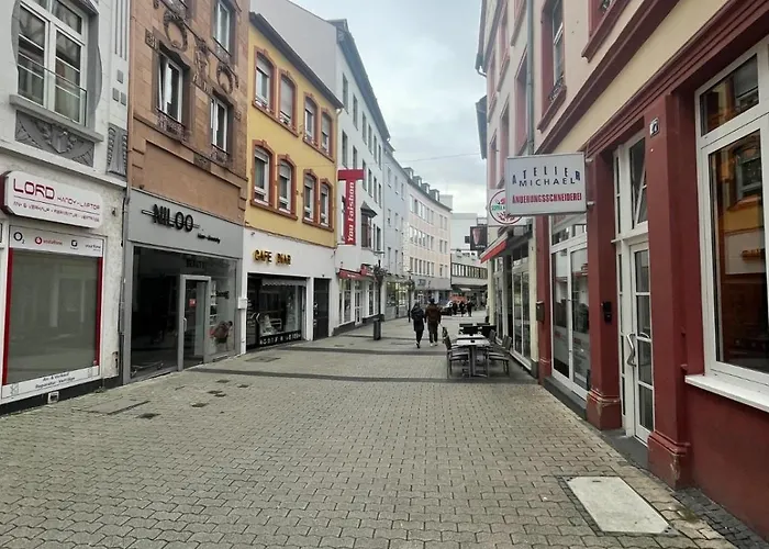 Apartmán Ferienzimmer Mit Kueche Mitten Im Zentrum Perfekt Um Stadt Zu Erkunden *